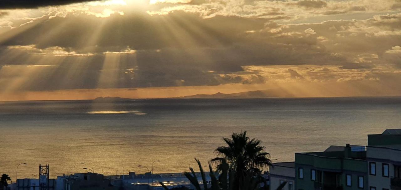 Habitacion Doble Con Bano Privado En Tenerife, Canary Islands サン・クリストバル・デ・ラ・ラグーナ エクステリア 写真